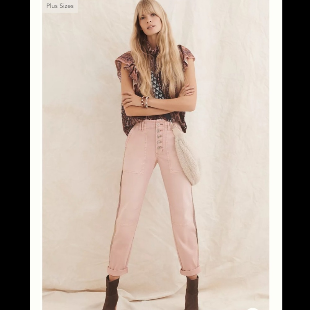 Caricia Ruffled Blouse - Picture 11 of 11